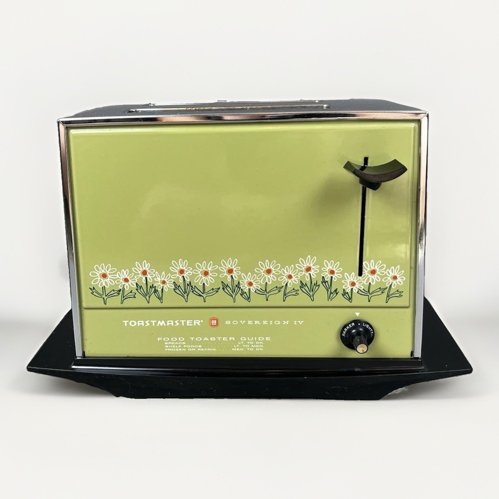 1970s Toastmaster Sovereign IV Automatic Toaster Model B120 Green Daisy Chrome